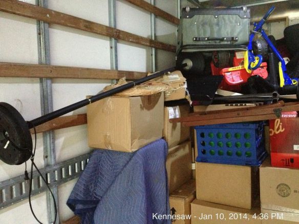 Don’t lay down a floor lamp this way!; And along the side of the truck is not a tier !!!